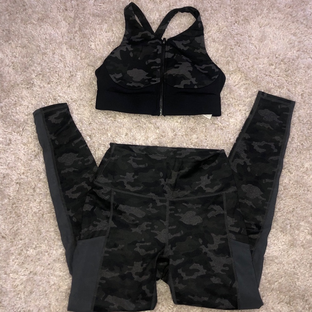 Fabletics camo set